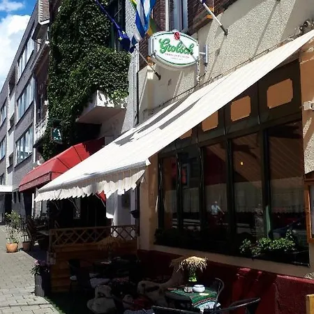 Schuttershof - Adults Only * هيلين
